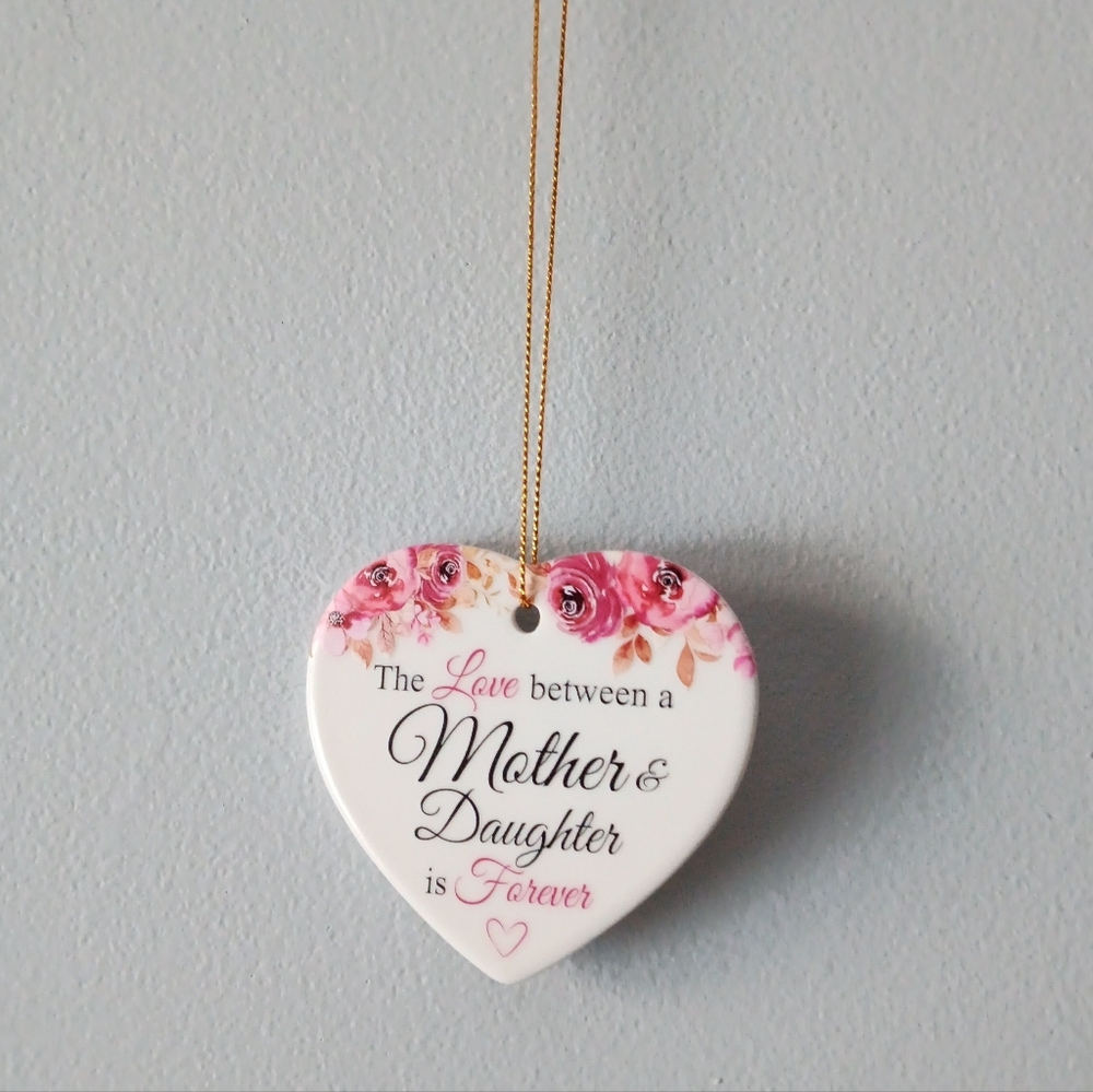 NewEleven Heart Shaped Ceramic Ornament Love Between Mother & Daughter White